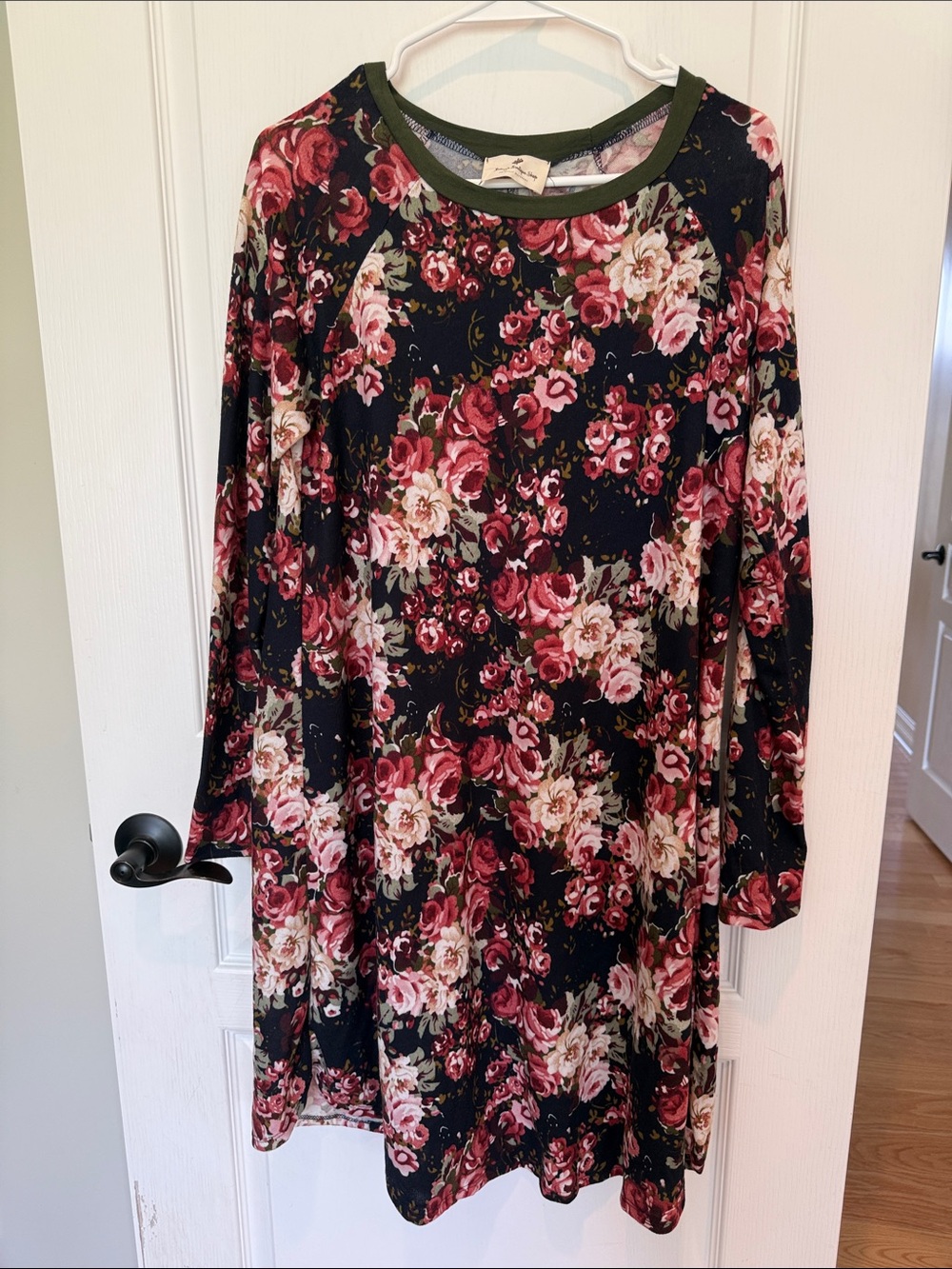 Women's Long-Sleeve Floral Swing Dress in Black and Rose
